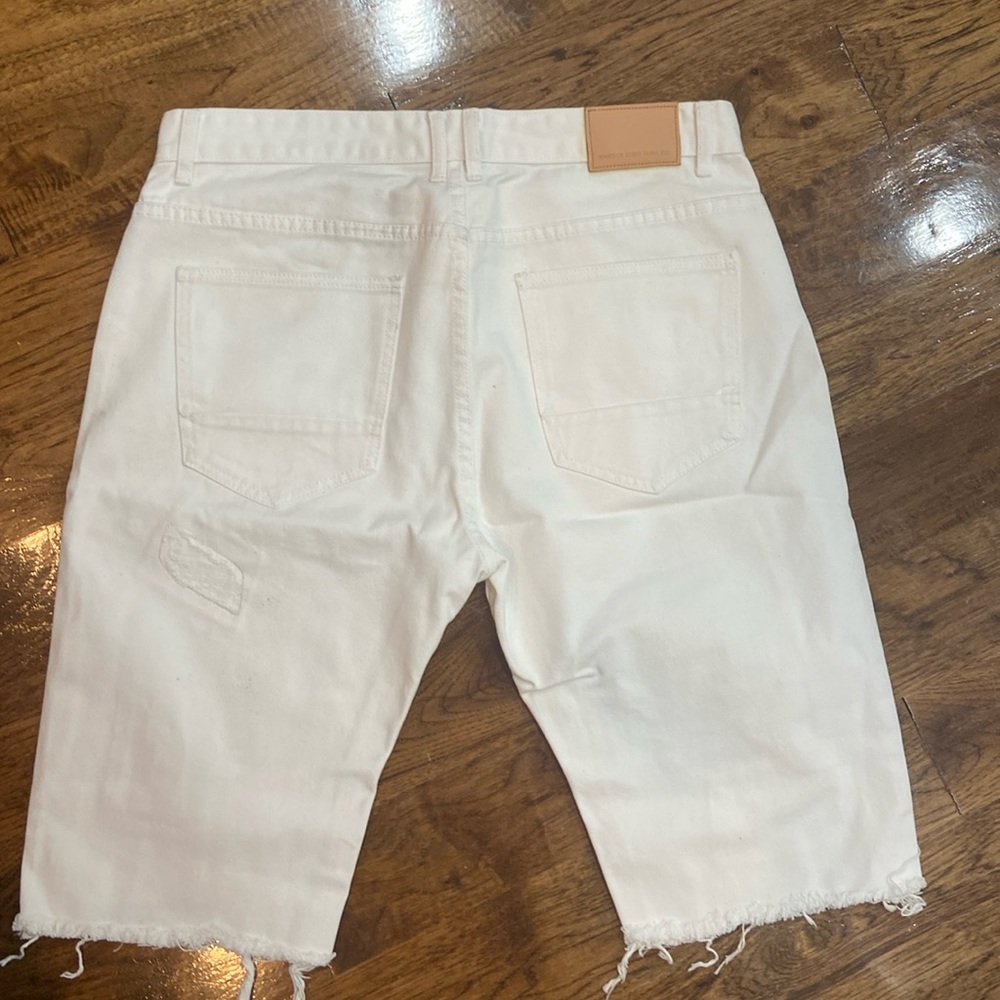 Smokerise (Buckle) shorts size 38